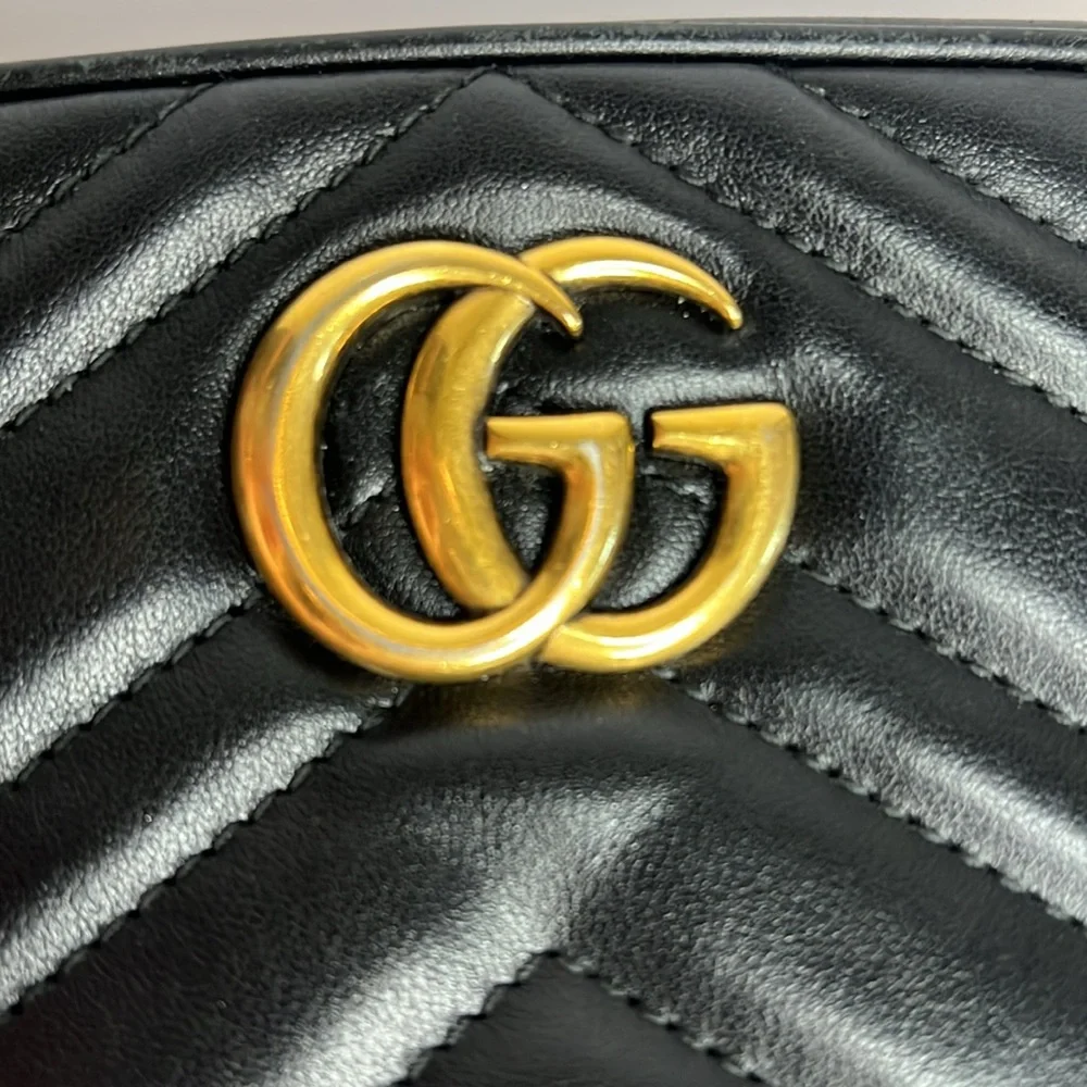 Gucci Mini Marmont Black with gold hardware - Picture 11 of 16